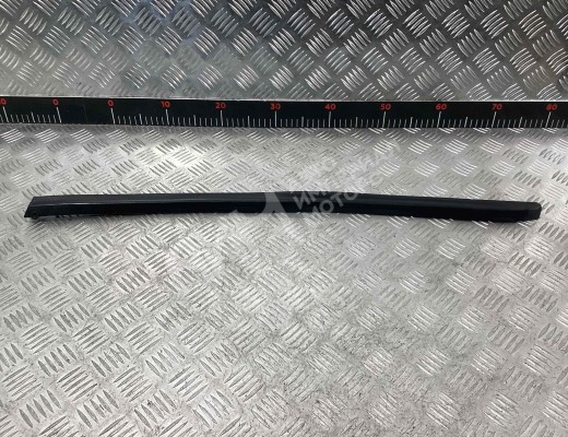 Молдинг стекла лобового Opel Vectra B 1999-2002 рестайлинг  Opel Vectra Vectra B 1999-2002 рестайлинг