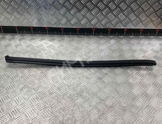 Молдинг стекла лобового Opel Vectra B 1999-2002 рестайлинг  Opel Vectra Vectra B 1999-2002 рестайлинг