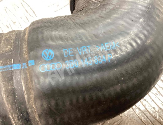 Патрубок интеркулера Volkswagen Passat B5+ (3B) 2000-2005 рестайлинг  Volkswagen Passat Passat B5+ (3B) 2000-2005 рестайлинг