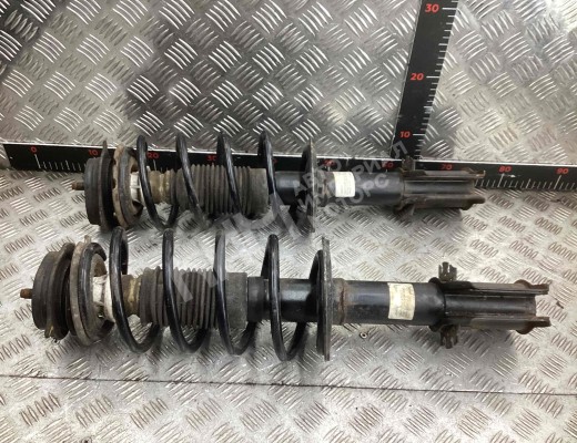 Стойка передняя правая Fiat Idea I 2003-2016  Fiat Idea Idea I 2003-2016