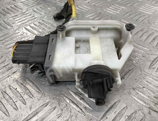 Активатор (привод) замка двери Volkswagen Passat B4 (3A) 1993-1997  Volkswagen Passat Passat B4 (3A) 1993-1997
