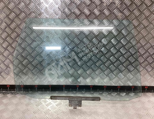 Стекло двери задней правой Volkswagen Passat B4 (3A) 1993-1997  Volkswagen Passat Passat B4 (3A) 1993-1997