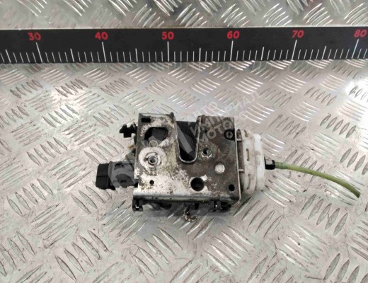 Замок двери передней правой Audi A6 C4 (4A) 1994-1997  Audi A6 A6 C4 (4A) 1994-1997