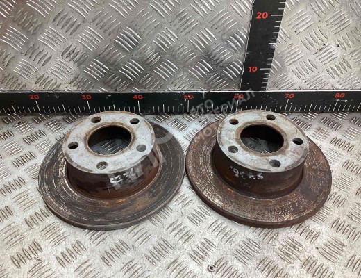 Диск тормозной задний Volkswagen Passat B5 (3B) 1996-2000  Volkswagen Passat Passat B5 (3B) 1996-2000
