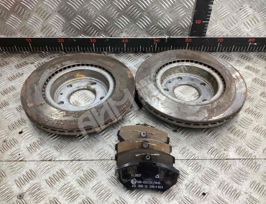 Диск тормозной передний Volkswagen Passat B5 (3B) 1996-2000  Volkswagen Passat Passat B5 (3B) 1996-2000