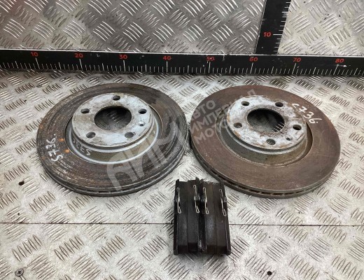 Диск тормозной передний Volkswagen Passat B5 (3B) 1996-2000  Volkswagen Passat Passat B5 (3B) 1996-2000