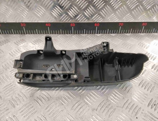 Ручка внутренняя передняя левая Volkswagen Passat B6 (3C) 2005-2010  Volkswagen Passat Passat B6 (3C) 2005-2010