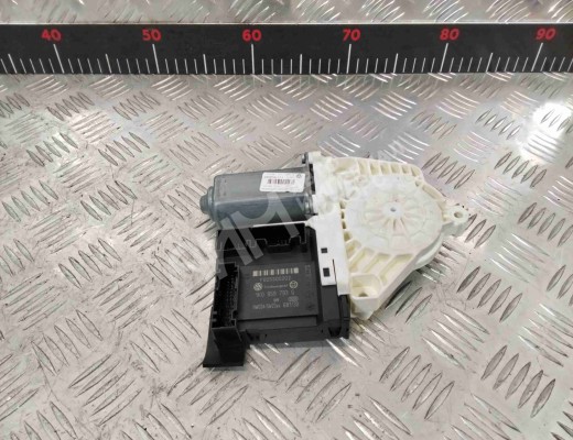 Моторчик стеклоподъемника передний левый Volkswagen Passat B6 (3C) 2005-2010  Volkswagen Passat Passat B6 (3C) 2005-2010