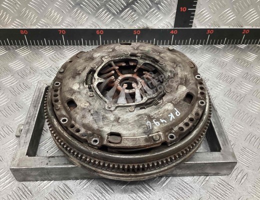 Маховик Volkswagen Touran I (1T) 2003-2006  Volkswagen Touran Touran I (1T) 2003-2006