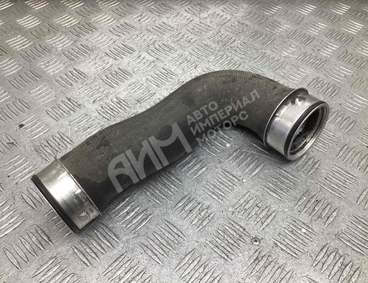 Патрубок интеркулера Volkswagen Touran I (1T) 2003-2006  Volkswagen Touran Touran I (1T) 2003-2006