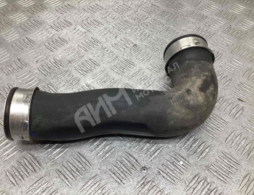 Патрубок интеркулера Volkswagen Touran I (1T) 2003-2006  Volkswagen Touran Touran I (1T) 2003-2006