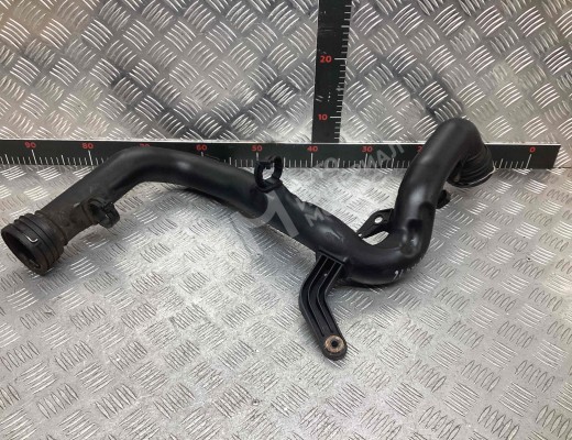 Патрубок интеркулера Volkswagen Touran I (1T) 2003-2006  Volkswagen Touran Touran I (1T) 2003-2006