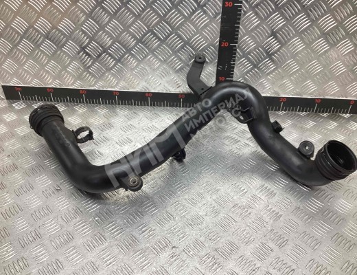 Патрубок интеркулера Volkswagen Touran I (1T) 2003-2006  Volkswagen Touran Touran I (1T) 2003-2006