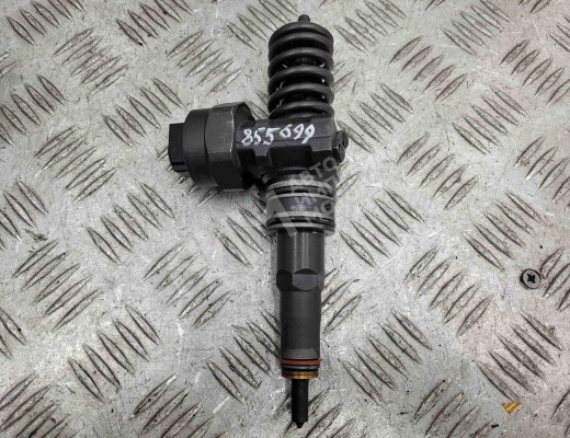 Форсунка Volkswagen Golf IV (1J) 1997-2004  Volkswagen Golf Golf IV (1J) 1997-2004