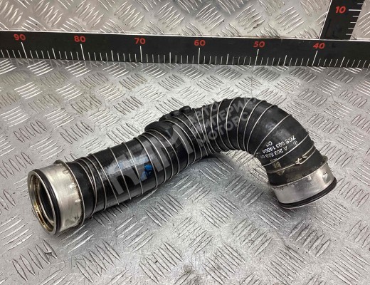Патрубок интеркулера Mercedes C (W203) 2000-2004  Mercedes C C (W203) 2000-2004