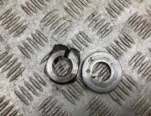 Гайка ступицы Mercedes Vario (W670) 1996-2013  Mercedes Vario Vario (W670) 1996-2013