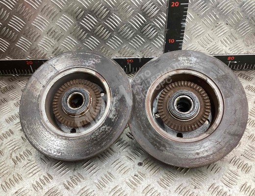 Диск тормозной задний Audi A4 B5 (8D) 1994-1999  Audi A4 A4 B5 (8D) 1994-1999