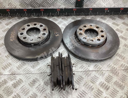 Диск тормозной передний Audi A4 B5 (8D) 1994-1999  Audi A4 A4 B5 (8D) 1994-1999