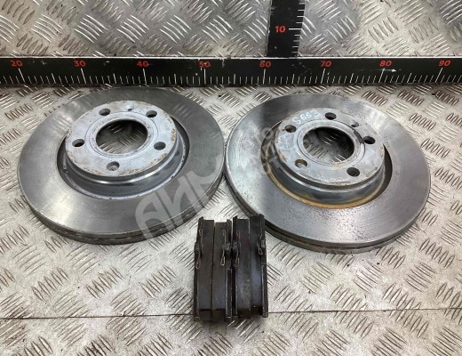 Диск тормозной передний Audi A4 B5 (8D) 1994-1999  Audi A4 A4 B5 (8D) 1994-1999