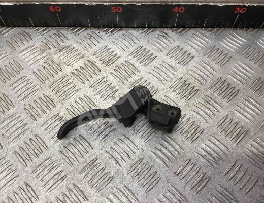 Ручка открывания капота Volkswagen Passat B5+ (3B) 2000-2005 рестайлинг  Volkswagen Passat Passat B5+ (3B) 2000-2005 рестайлинг
