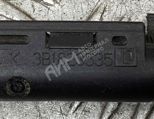 Трос капота Volkswagen Passat B5+ (3B) 2000-2005 рестайлинг  Volkswagen Passat Passat B5+ (3B) 2000-2005 рестайлинг