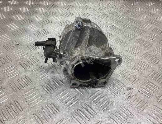 Насос вакуумный Nissan Primera III (P12) 2002-2008  Nissan Primera Primera III (P12) 2002-2008