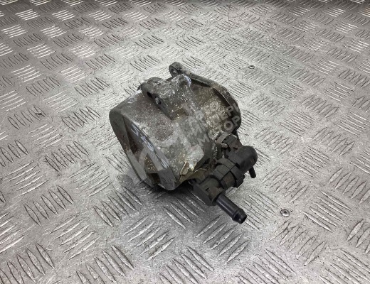 Насос вакуумный Nissan Primera III (P12) 2002-2008  Nissan Primera Primera III (P12) 2002-2008