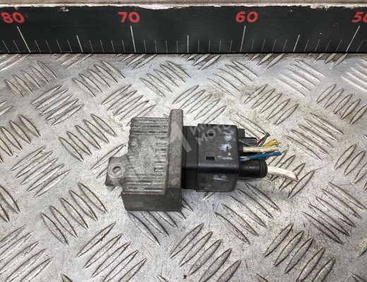 Реле накала свечей Nissan Micra III (K12) 2002-2010  Nissan Micra Micra III (K12) 2002-2010