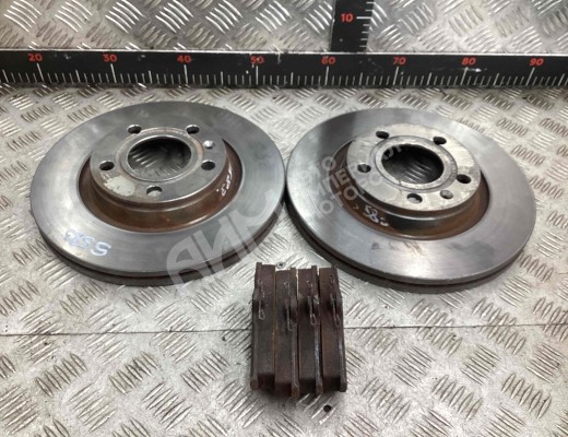 Диск тормозной передний Audi A4 B5 (8D) 1994-1999  Audi A4 A4 B5 (8D) 1994-1999