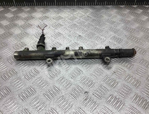 Датчик давления топлива Nissan Primera III (P12) 2002-2008  Nissan Primera Primera III (P12) 2002-2008