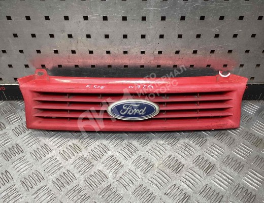 Решетка радиатора Ford     