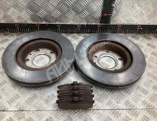 Диск тормозной передний Volkswagen Passat B5 (3B) 1996-2000  Volkswagen Passat Passat B5 (3B) 1996-2000