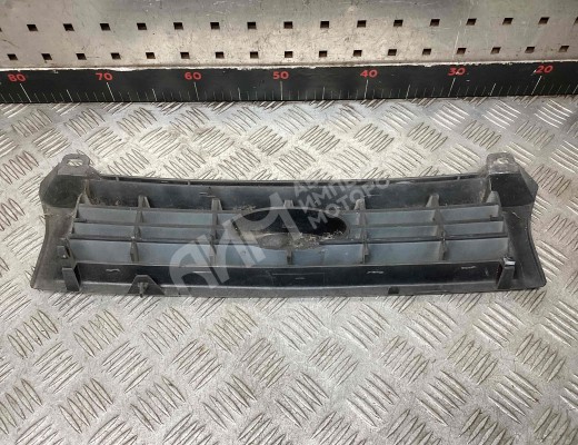 Решетка радиатора Ford Sierra 1982-1993  Ford Sierra Sierra 1982-1993
