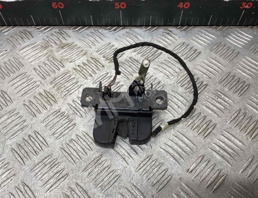 Замок багажника Volkswagen Golf IV (1J) 1997-2004  Volkswagen Golf Golf IV (1J) 1997-2004