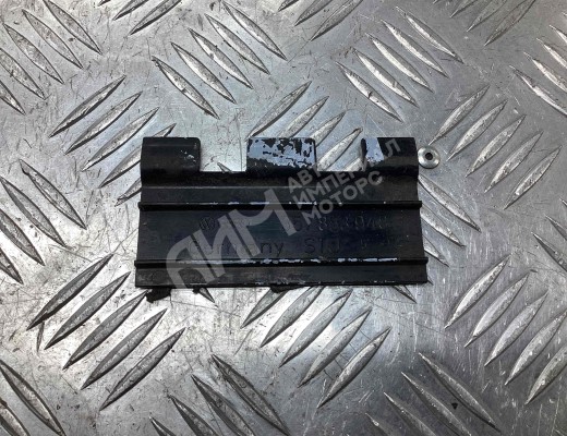 Кронштейн Volkswagen Passat B3 1988-1993  Volkswagen Passat Passat B3 1988-1993