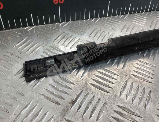 Молдинг стекла двери передней правой наружный Dodge Stratus II 2000-2003  Dodge Stratus Stratus II 2000-2003