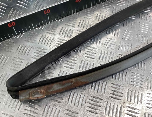 Направляющая стекла Dodge Stratus II 2000-2003  Dodge Stratus Stratus II 2000-2003