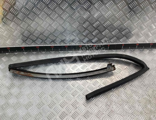 Направляющая стекла Dodge Stratus II 2000-2003  Dodge Stratus Stratus II 2000-2003