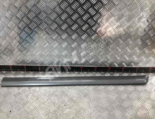 Молдинг двери передней правой Chrysler Voyager IV (RG) 2001-2008  Chrysler Voyager Voyager IV (RG) 2001-2008