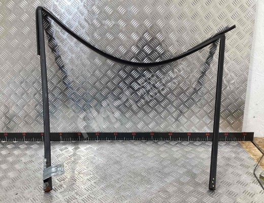 Уплотнитель двери передней правой Chrysler Voyager IV (RG) 2001-2008  Chrysler Voyager Voyager IV (RG) 2001-2008