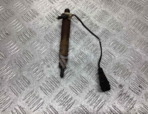 Форсунка управляющая Volkswagen Golf III (1H) 1991-1997  Volkswagen Golf Golf III (1H) 1991-1997