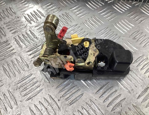 Замок двери передней правой Chrysler Voyager IV (RG) 2001-2008  Chrysler Voyager Voyager IV (RG) 2001-2008