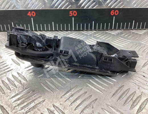 Ручка внутренняя передняя правая Volkswagen Golf IV (1J) 1997-2004  Volkswagen Golf Golf IV (1J) 1997-2004