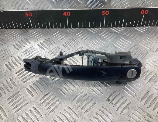 Ручка наружная передняя правая Volkswagen Golf IV (1J) 1997-2004  Volkswagen Golf Golf IV (1J) 1997-2004