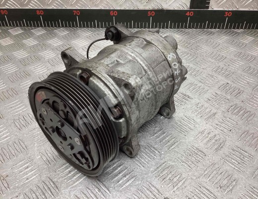 Компрессор кондиционера Volvo V40 I (VW) 1995-2000  Volvo V40 V40 I (VW) 1995-2000
