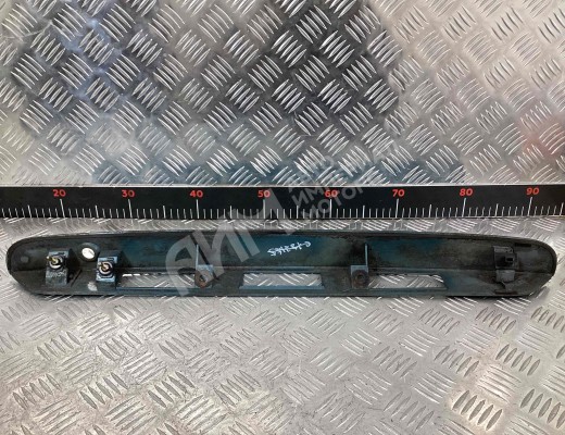 Накладка подсветки номера Mazda Premacy I (CP) 1999-2005  Mazda Premacy Premacy I (CP) 1999-2005