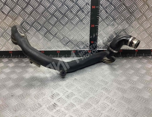 Патрубок интеркулера Volkswagen Touran I (1T) 2003-2006  Volkswagen Touran Touran I (1T) 2003-2006