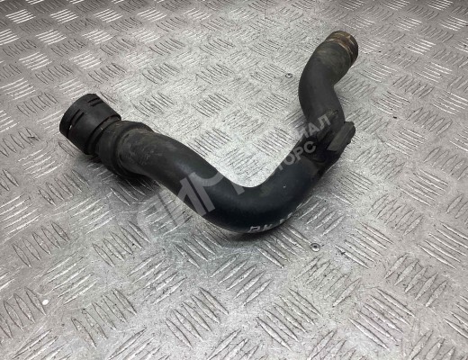 Патрубок радиатора Audi A4 B6 (8EC, 8E5) 2000-2004  Audi A4 A4 B6 (8EC, 8E5) 2000-2004