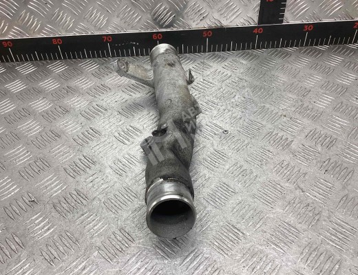 Патрубок интеркулера Toyota Avensis II (T250) 2003-2008  Toyota Avensis Avensis II (T250) 2003-2008