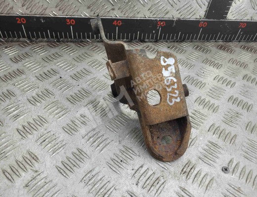 Кронштейн двигателя Volkswagen Golf III (1H) 1991-1997  Volkswagen Golf Golf III (1H) 1991-1997